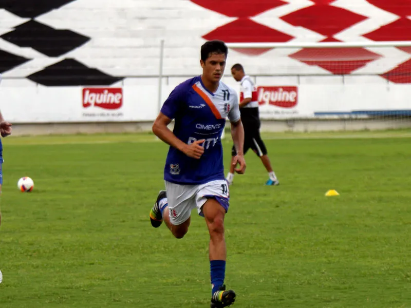 Léo Veloso: “Quero colocar o meu melhor a serviço do grupo”