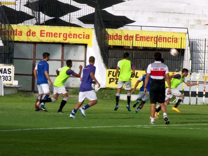 Corais iniciam semana de treinos visando "decisão" contra o Central.