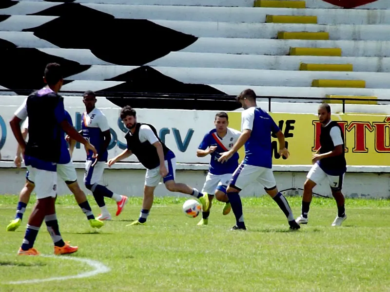 Fim de preparativos para jogo contra o Central.