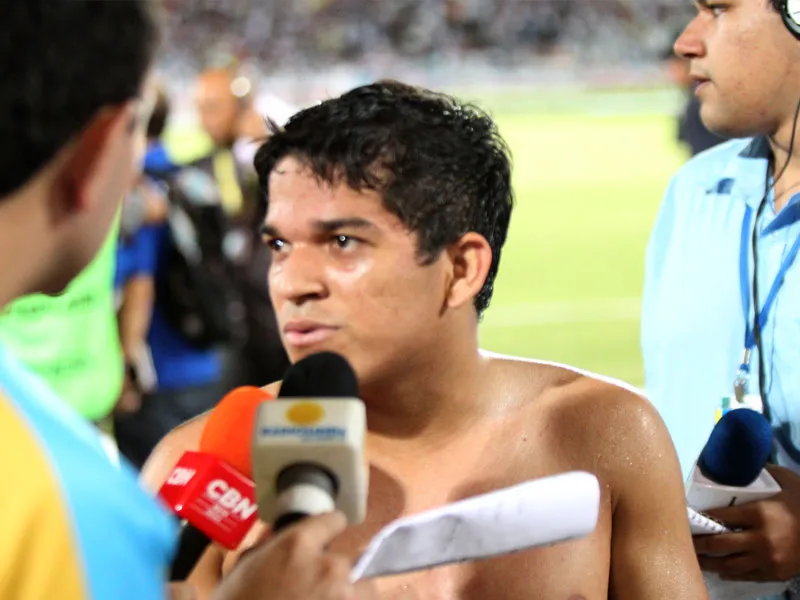 Para Renatinho, "empate ficou de bom tamanho"