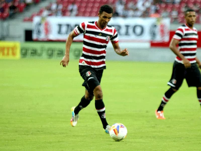 Prestes a ganhar nova chance, Bileu pede mais atenção ao time