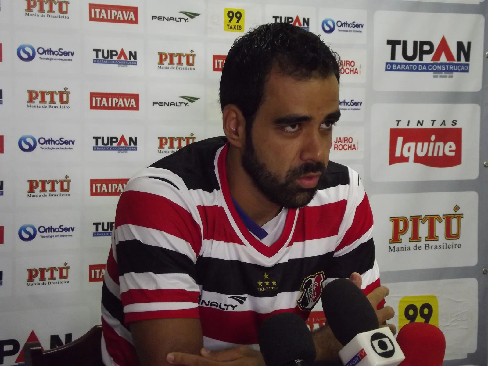 Apresentado no Arruda, Daniel Costa destaca bola parada