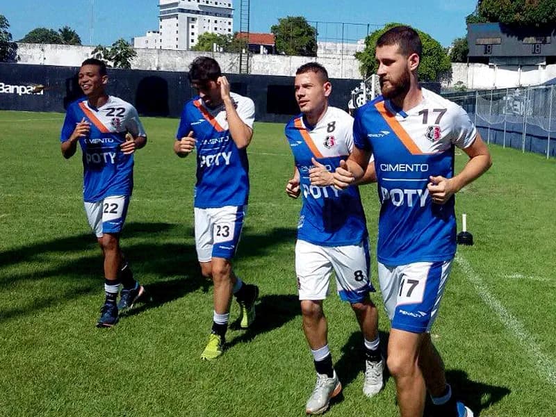 Ainda em Belém, jogadores treinaram no Baenão, nesta quarta