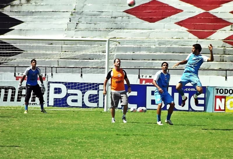 Fim dos preparativos para o Clássico das Emoções, deste domingo, nos Aflitos.