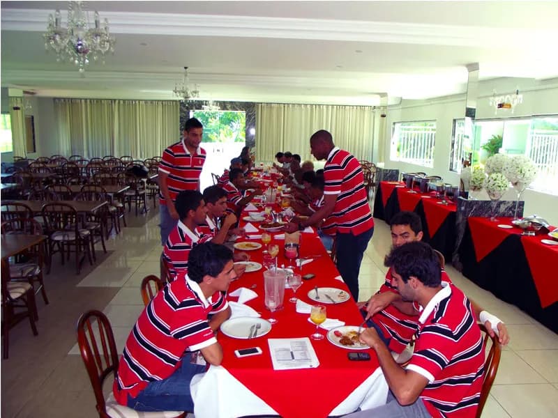 Delegação em solo cearense, após treino da manhã.