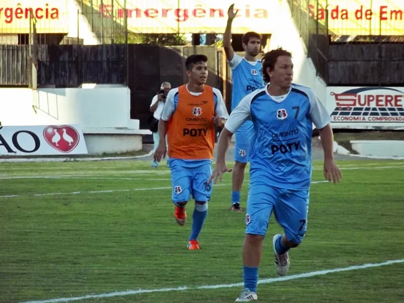 Recreativo e indefinição marcam treino desta terça-feira, no Arruda.