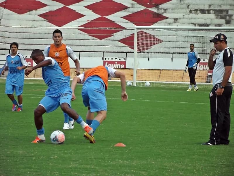 Reapresentação marca início dos trabalhos para o Clássico das Multidões.