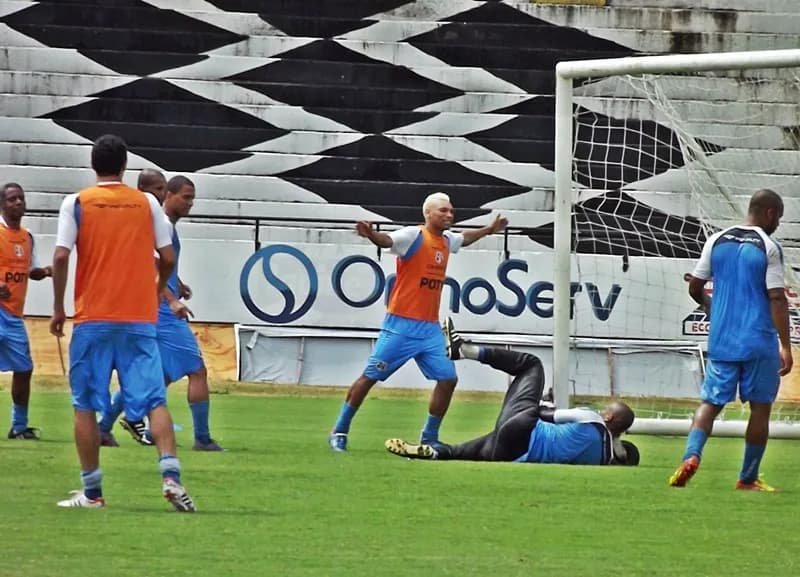 Fim dos preparativos para o Clássico das Multidões.