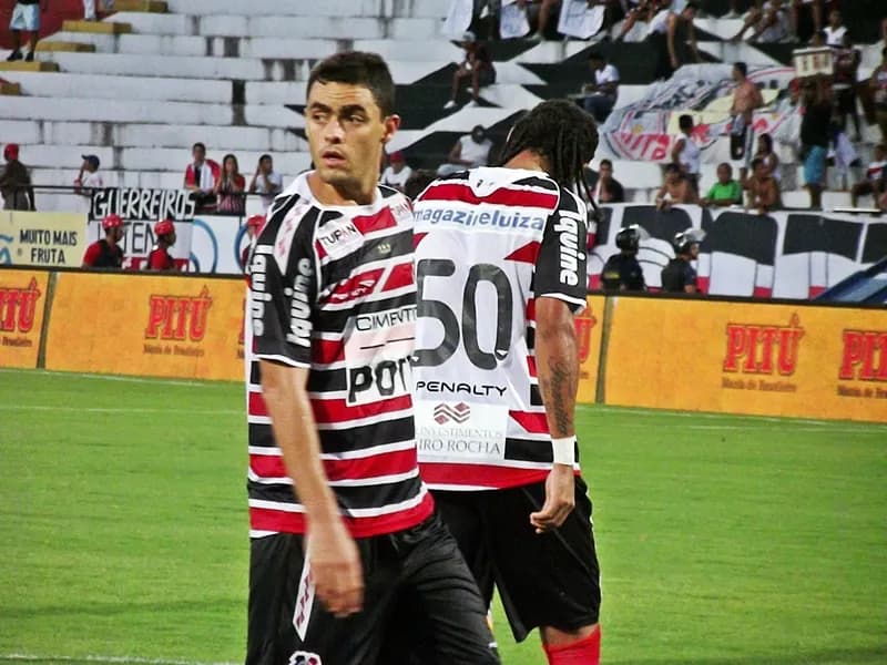 Meia Raul diz que faltou 'capricho nas finalizações'.