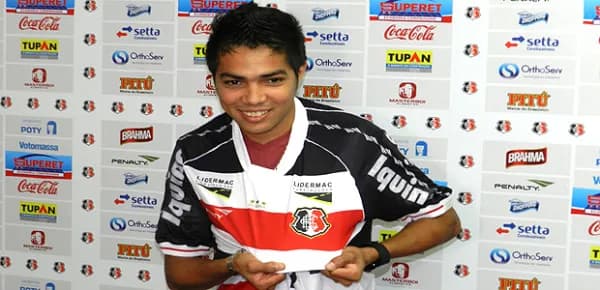 Meia Leozinho está de volta ao Arruda para disputa da Série C.