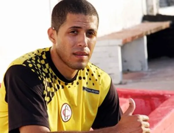 Volante Dedé, campeão da Copa Nordeste 2013, pelo Campinense/PB, está de volta ao Arruda.