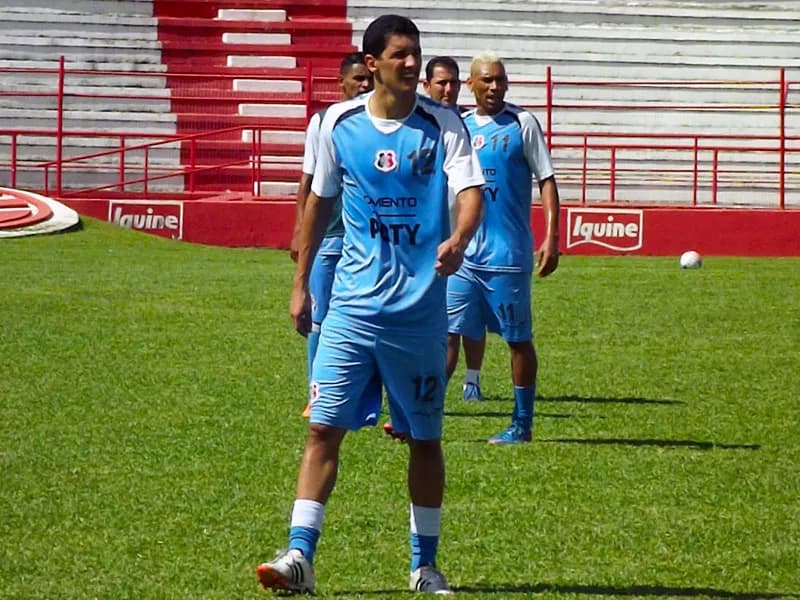 'Espírito de final a cada jogo, regularidade e doação': Fatores para o acesso, na opinião de Luciano Sorriso.