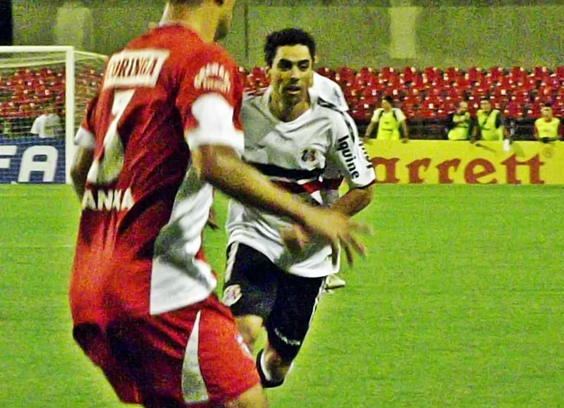 Diretoria de Futebol define intertemporada e confirma renovação de André Dias