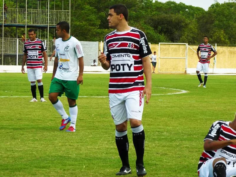 Com a chegada do novo treinador, Raul diz que 'a esperança se renova'.