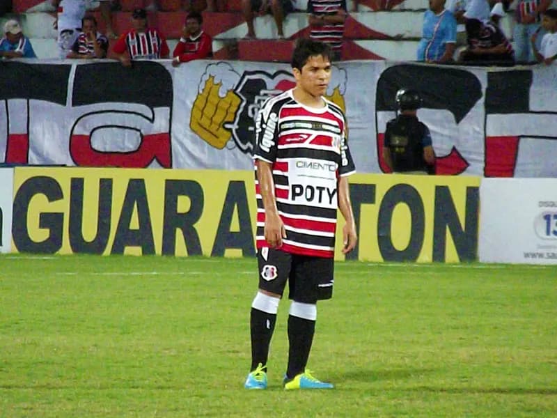 Renatinho enfático: "Tem que pensar em trazer as duas vitórias".