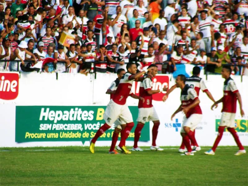 Santa Cruz vence Águia de Marabá/PA (3x2) e encosta no G4.
