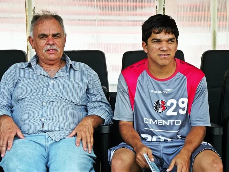 Meia artilheiro requer cuidados para decisão contra Fortaleza.