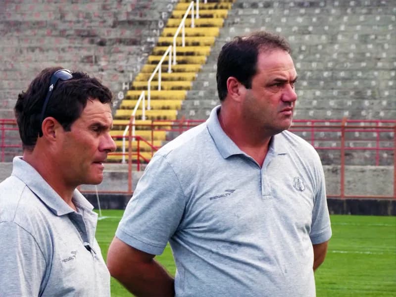 Para o técnico Vica, a 'decepção é grande, de todo mundo'.
