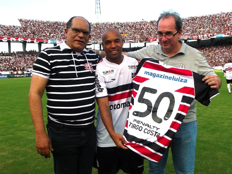 Após participação histórica no acesso, Tiago Costa quer aproveitar ritmo para quebrar tabu.