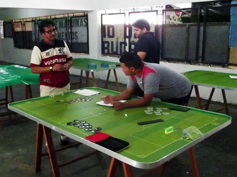 Departamento de Futebol de Mesa reabre sala no Arruda.