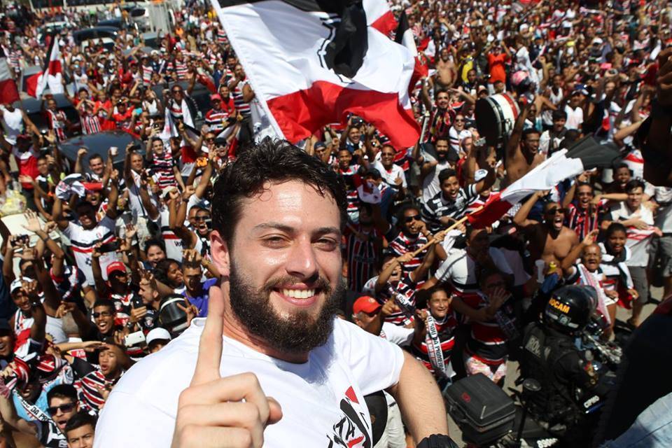 Santa Cruz garante renovação de João Paulo por dois anos